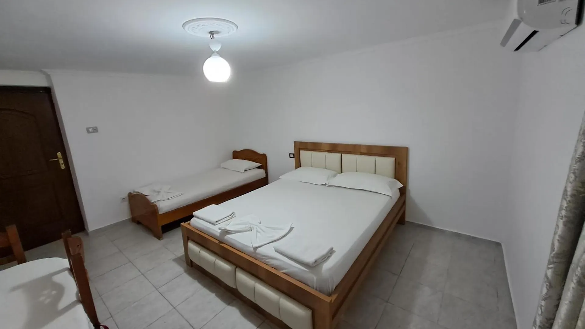 Gjirokastër Guest House Argjiro Castle
