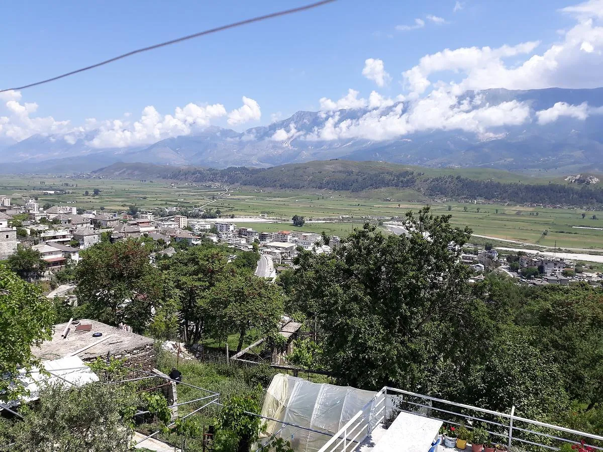 **  Guest House Argjiro Castle Gjirokastër Albania