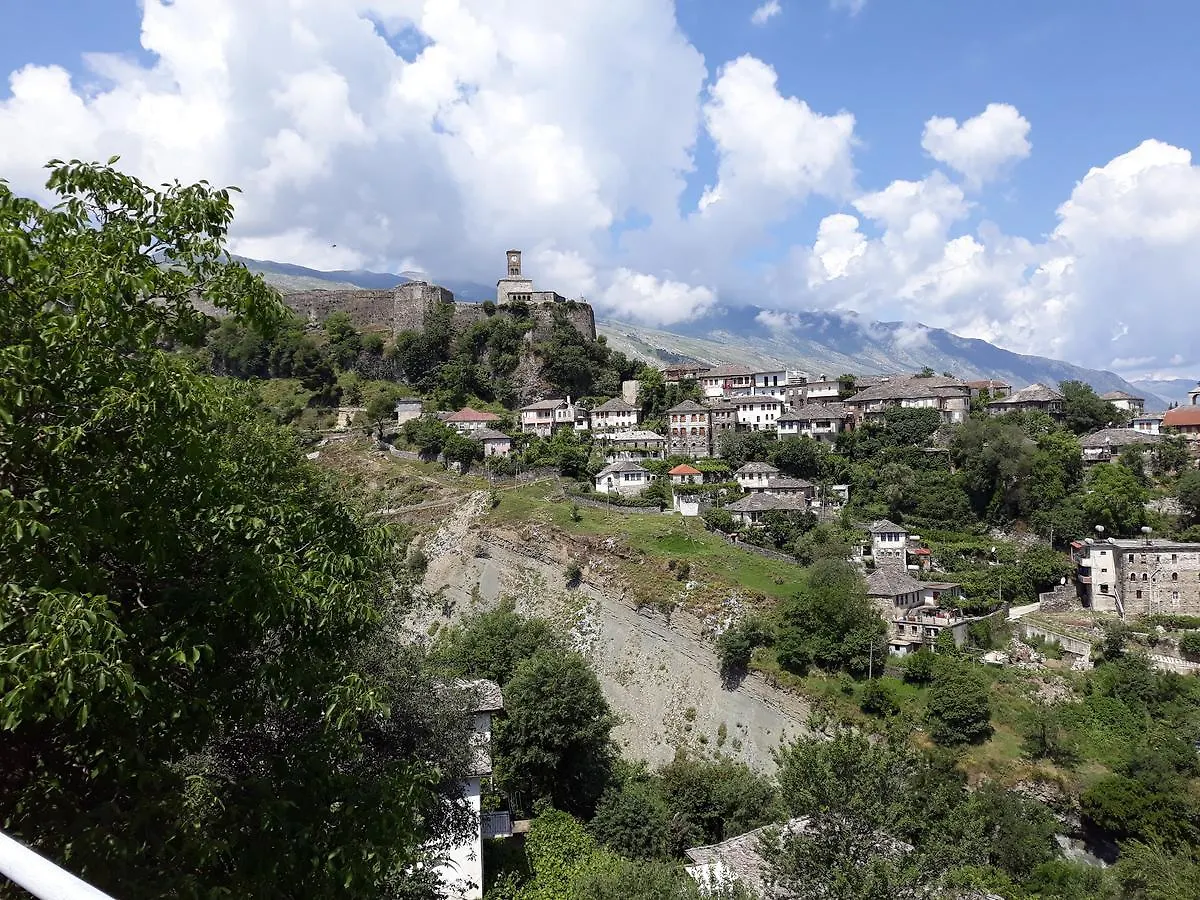 Gjirokastër Guest House Argjiro Castle