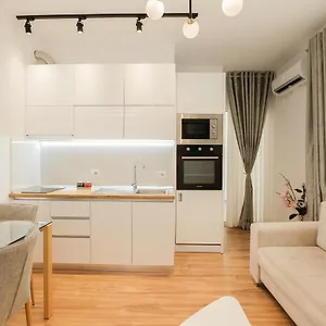 Miku Apartment-stunning At Taiwan Appartamento