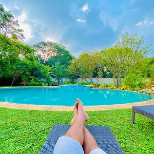 Sigiri Heritage Resort Sigiriya